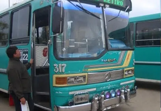 cbe55b_f2793c2cdfb84b678bfa087f8694561f~mv2