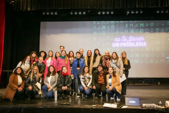 MAYRA LANZÓ EL PROGRAMA “NO TE GANES UN PROBLEMA” (3)