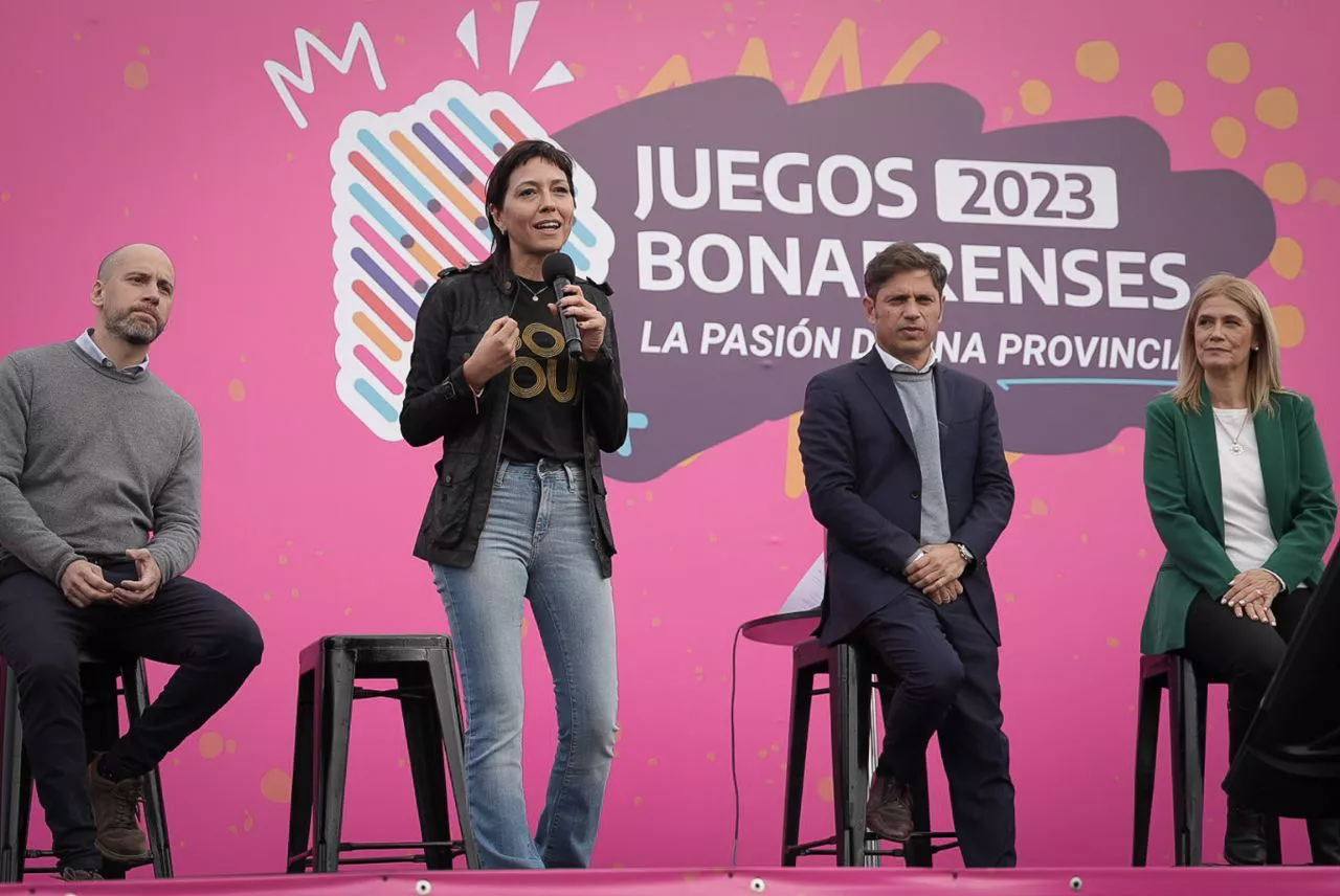 MAYRA Y KICILLOF EN EL LANZAMIENTO DE LOS JB 2023 1