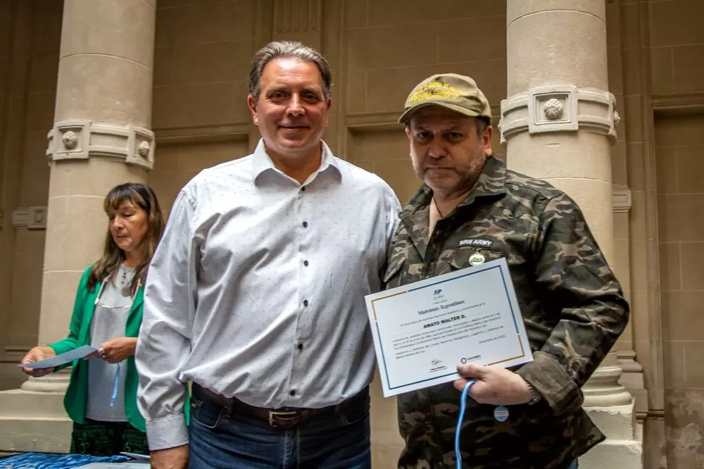 HOMENAJE 3