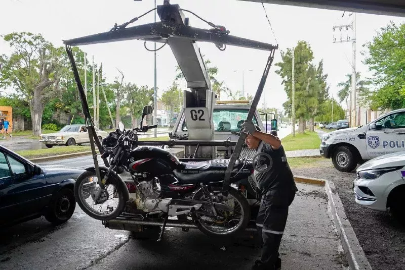 OPERATIVOS DE CONTROL VEHÍCULAR Y SEGURIDAD VIAL EN LA RIBERA DE QUILMES 3