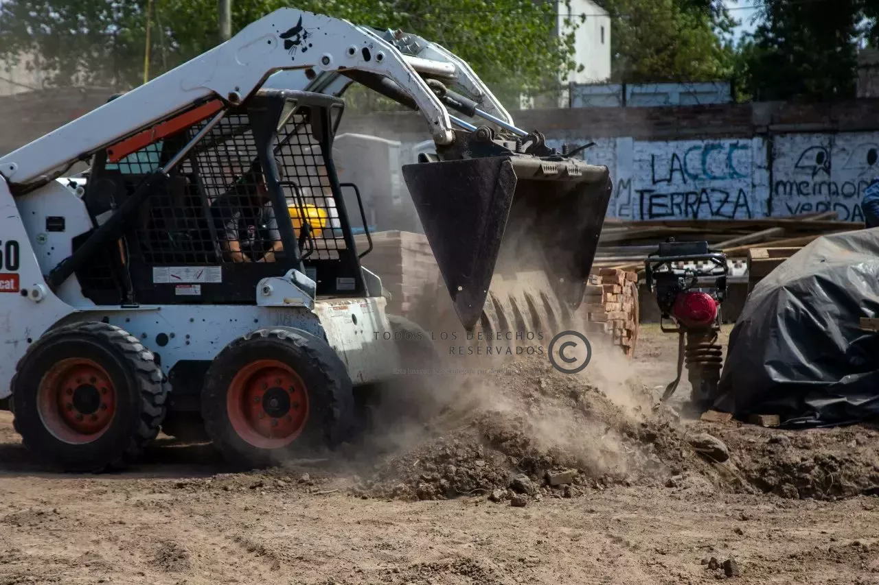 CONSTRUCCIÓN DE VIVIENDAS EN EL BARRIO FRATASSI 3