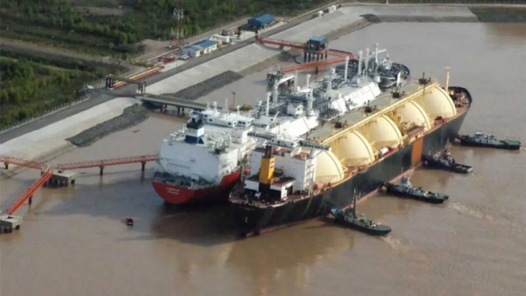 Barcos-combustibles-1080x608