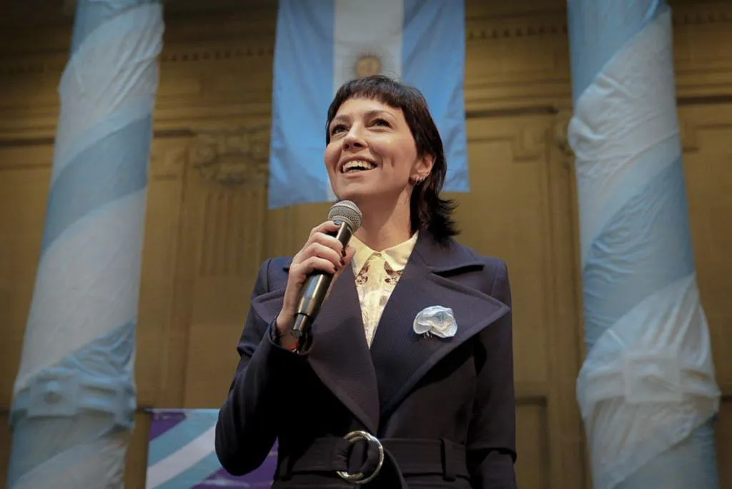 MAYRA PARTICIPÓ DEL TEDEUM EN LA CATEDRAL DE QUILMES Y COMPARTIÓ UN DESAYUNO CON VECINOS E INSTITUCIONES 1