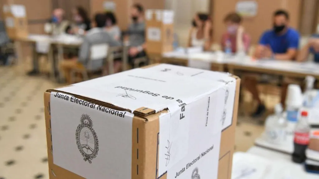 lo-mas-importante-es-que-hoy-todos-voten-segun-sus-convicciones-27-1024x576