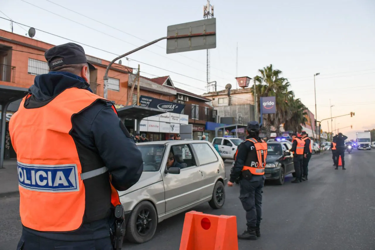 EL MUNICIPIO DE QUILMES REALIZÓ UN MEGAOPERATIVO CONJUNTO CON FLORENCIO VARELA Y ALMIRANTE BROWN 2