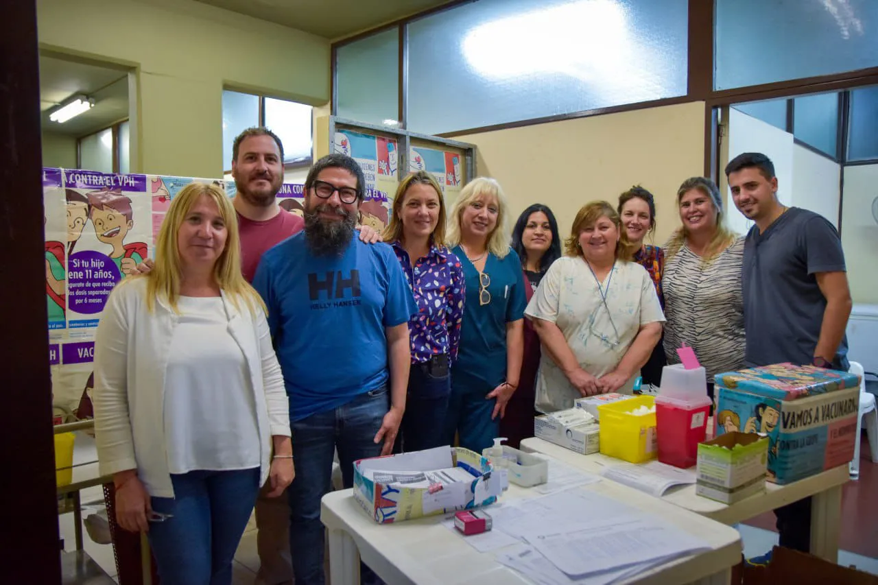 EL MUNICIPIO DE QUILMES COMENZÓ LA APLICACIÓN DE LA VACUNA CONTRA EL DENGUE (1)