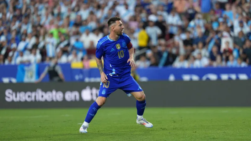 messi-800x450