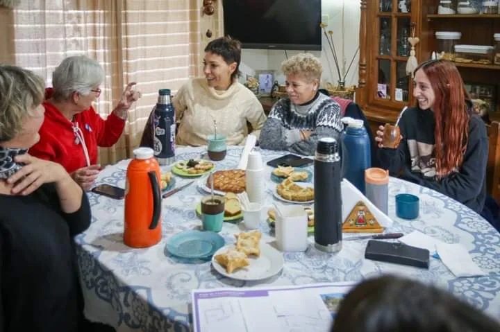 MAYRA INAUGURÓ MÁS ASFALTOS EN EZPELETA 3