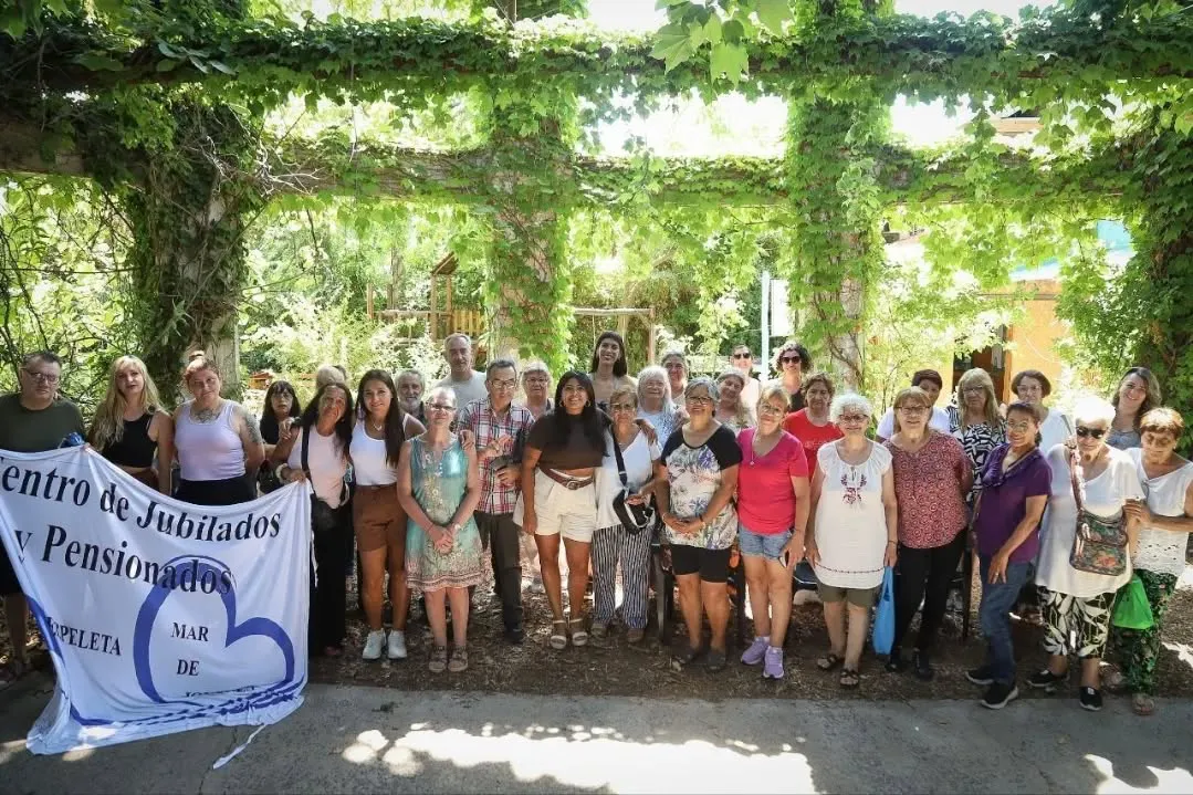 JORNADA SOBRE MANEJO RESPONSABLE DE RESIDUOS SÓLIDOS URBANOS EN LA ESCUELA DE JARDINERÍA MUNICIPAL 1