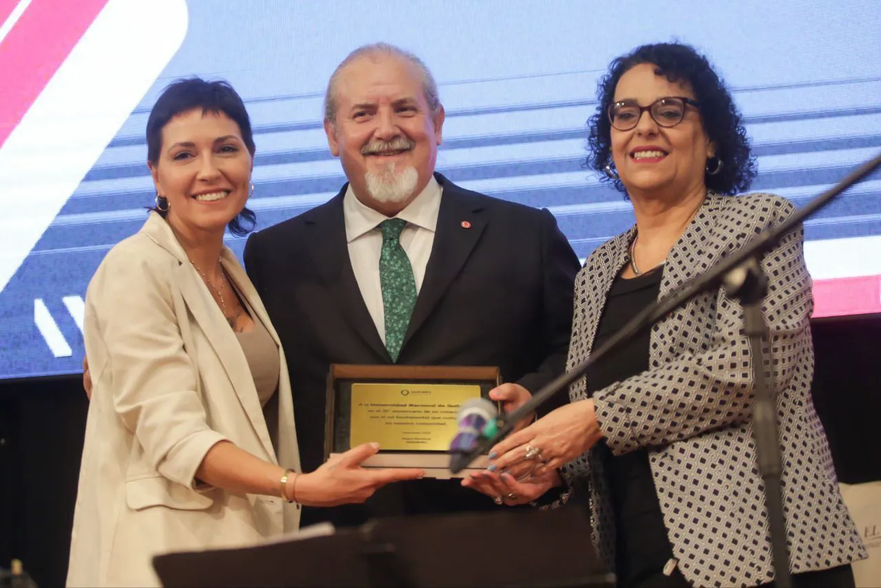 61f7f409-aae4-47d1-871c-b41db9045d83