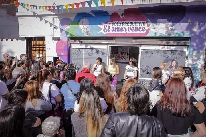 5b594e1a-203e-4bc2-9e06-c526f5c17644