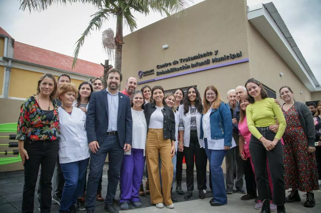 MAYRA Y KREPLAK INAUGURARON LA REMODELACIÓN INTEGRAL DEL CENTRO DE REHABILITACIÓN INFANTIL DE EZPELETA 1
