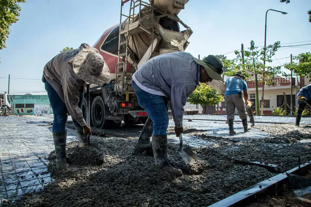 OBRAS DEL PARQUE DE BERNAL OESTE 2