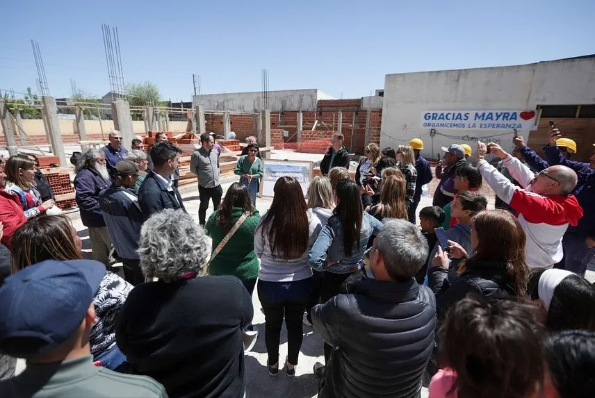 1db9306f-fa20-4d85-bd50-ebe9f9188d6f