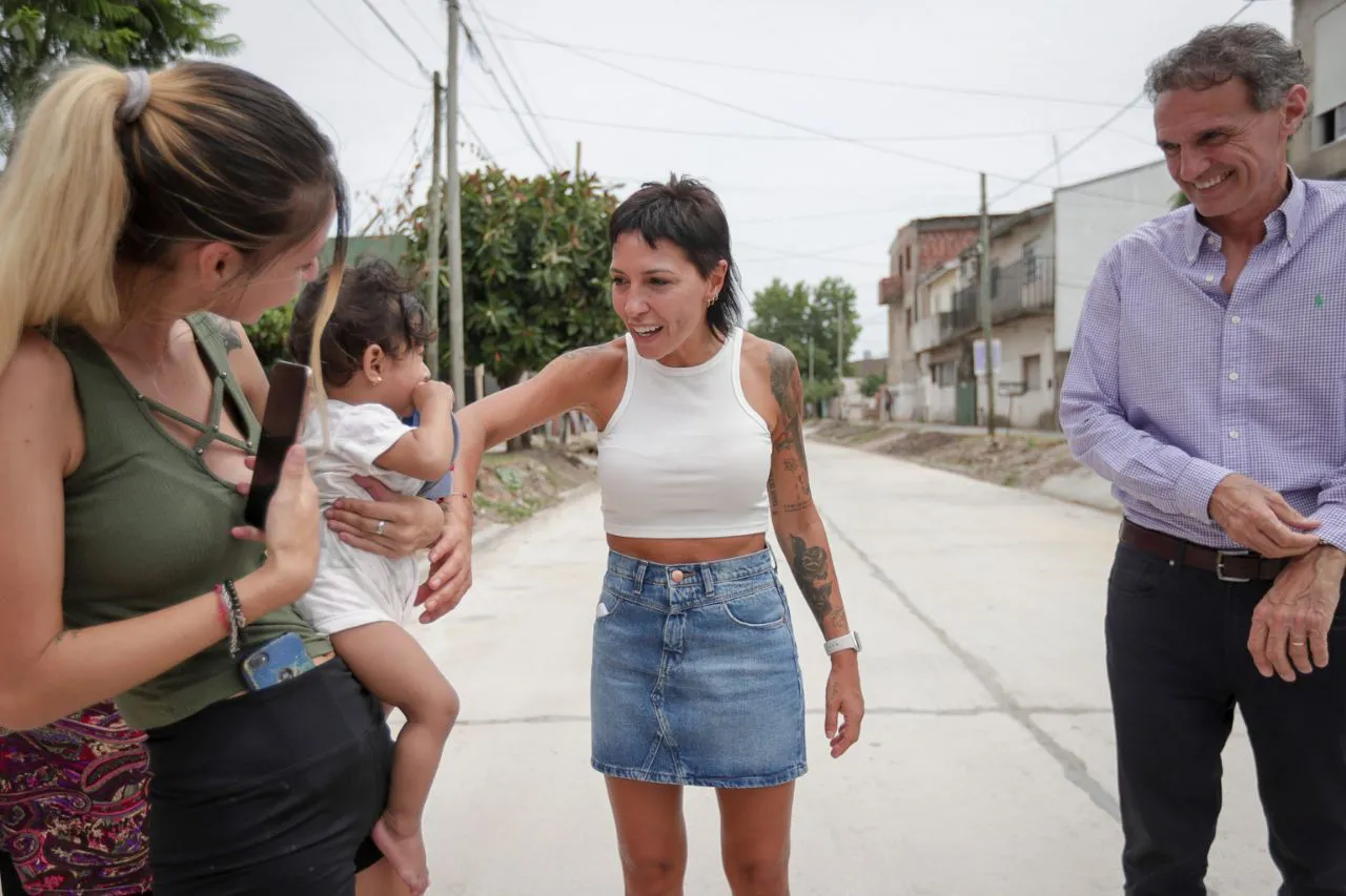 MAYRA Y KATOPODIS RECORRIERON OBRAS DE PAVIMENTO EN EL BARRIO LA UNIÓN DE SAN FRANCISCO SOLANO 1
