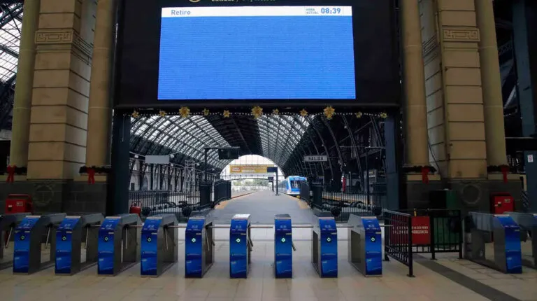 Paro-trenes-Retiro-768x430