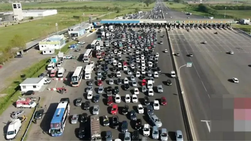 Trafico-fin-de-semana-largo-800x450