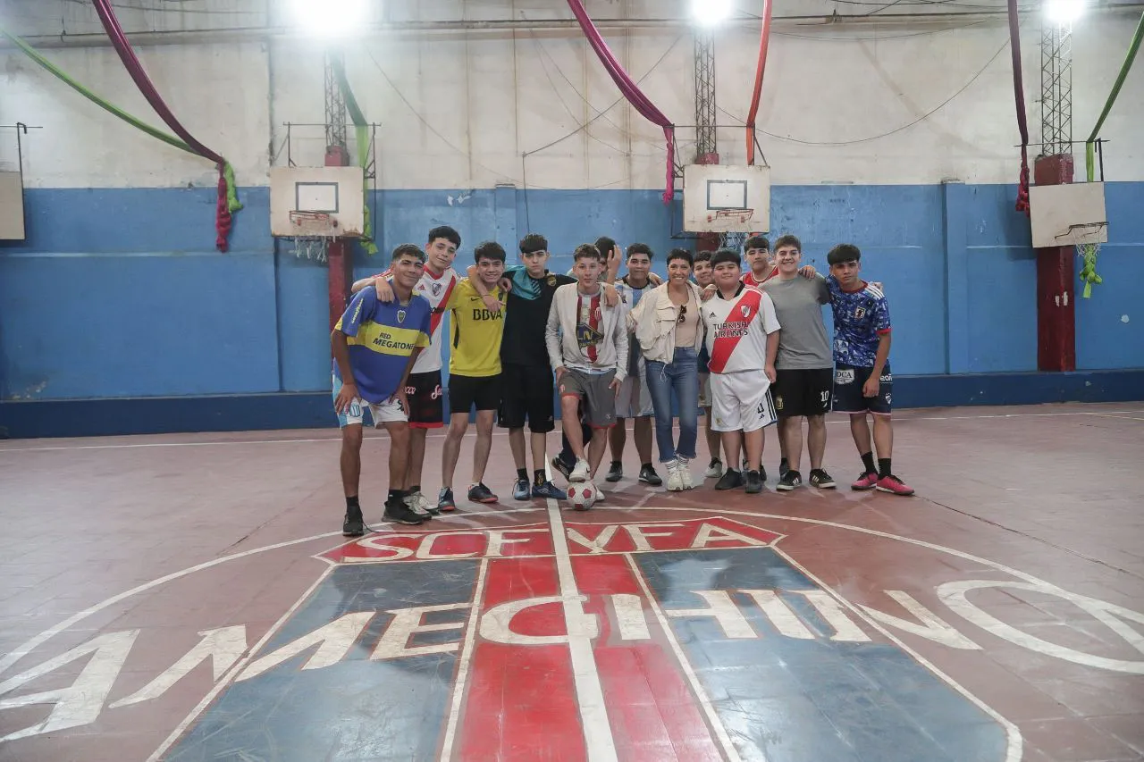 f6af57d4-3007-46d7-88bc-cf23895c5249