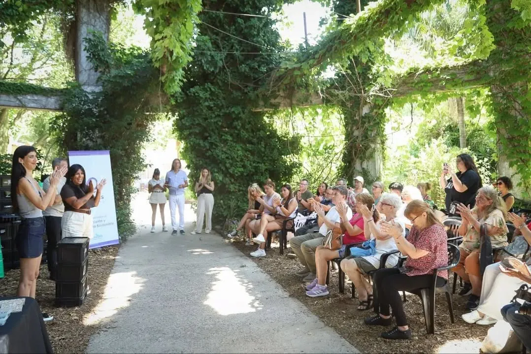 JORNADA SOBRE MANEJO RESPONSABLE DE RESIDUOS SÓLIDOS URBANOS EN LA ESCUELA DE JARDINERÍA MUNICIPAL 3