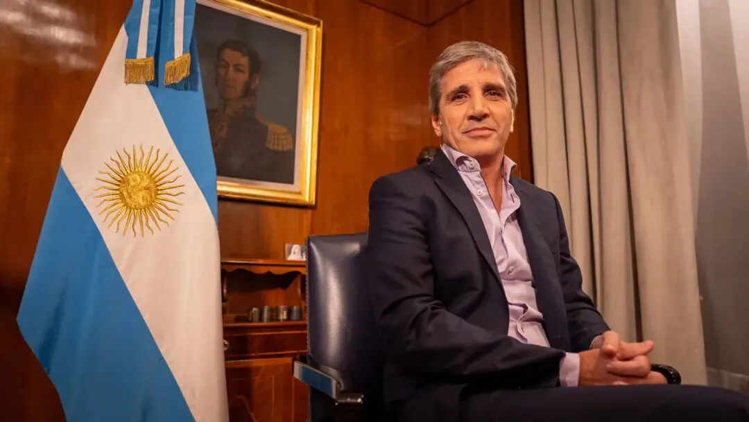 Luis-Caputo2-1080x608