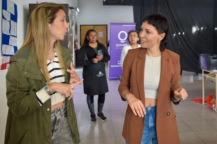 MAYRA ACOMPAÑÓ A VECINOS QUE PARTICIPARON DE UN NUEVO MEGAOPERATIVO DE CASTRACIÓN Y VACUNACIÓN DE ANIMALES EN QUILMES OESTE 3