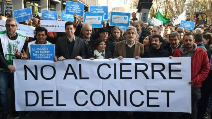 lo-mas-importante-es-que-hoy-todos-voten-segun-sus-convicciones-20-700x394