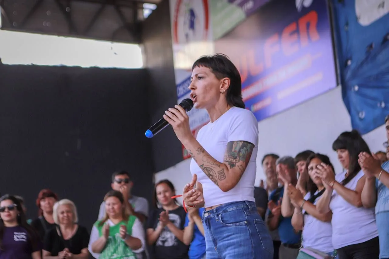 80e48dd2-0bca-471b-bbed-66a446a2e8ef