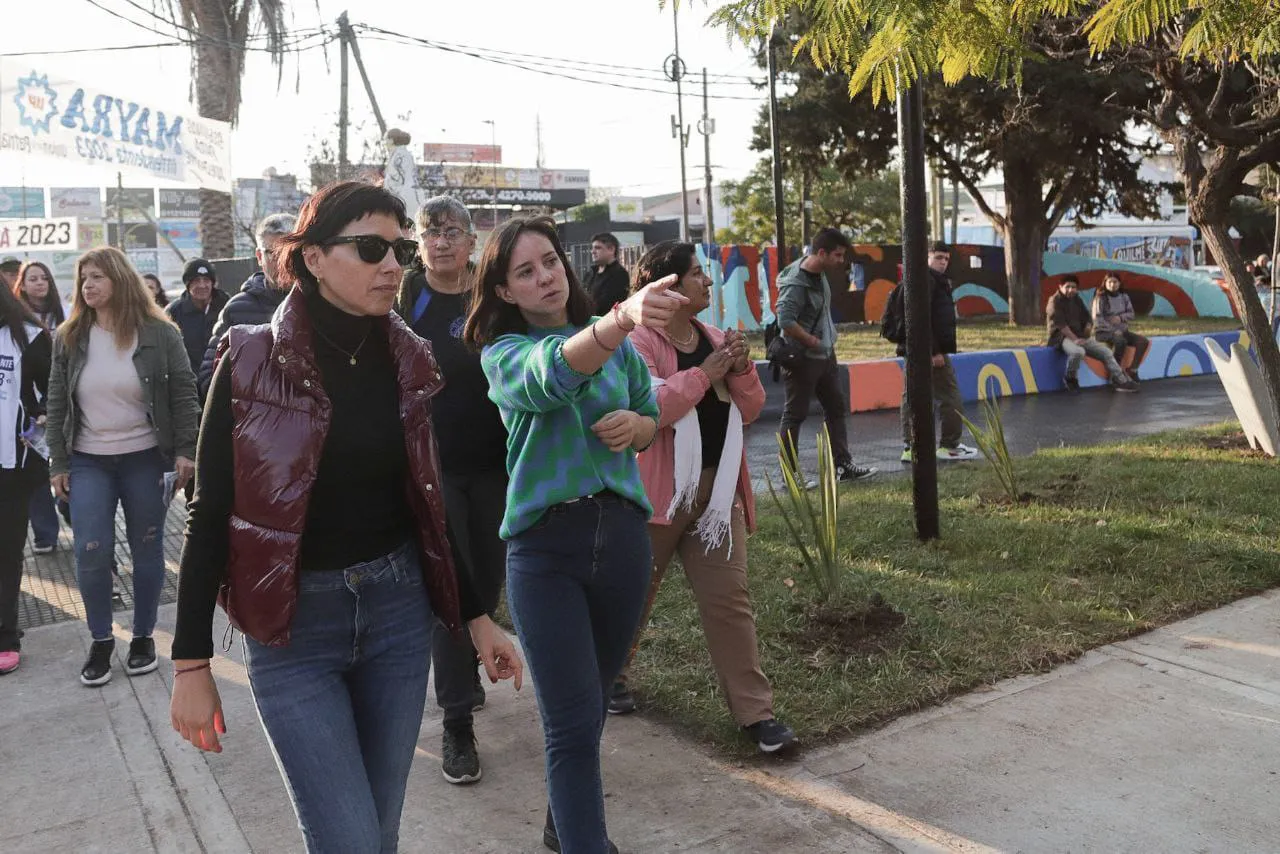 MAYRA INAUGURÓ LA OBRA DE PUESTA EN VALOR DE LA PLAZA YAPEYÚ EN SAN FRANCISCO SOLANO 3