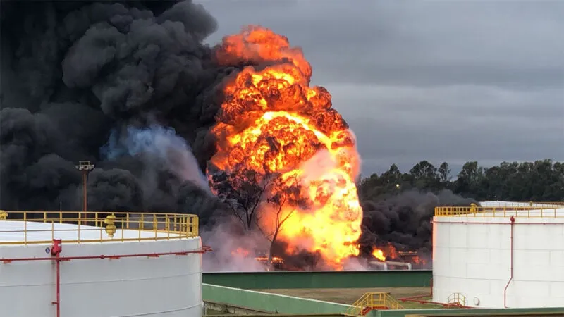 incendio-refineria-ensenada-2-800x450