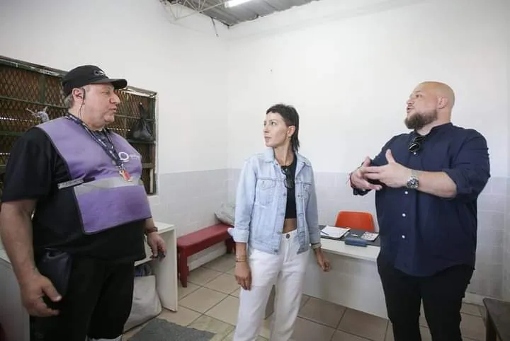 2ffa9612-c107-4247-85c3-2e7f407695df