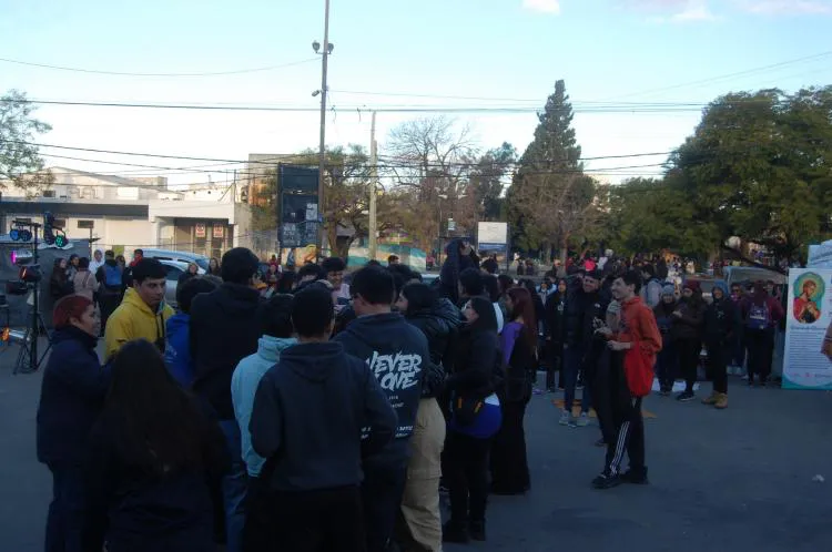 quilmes-jovenes-de-la-diocesis-participaron-de-la-tercera-edicion-del-jovenfest-jwnp