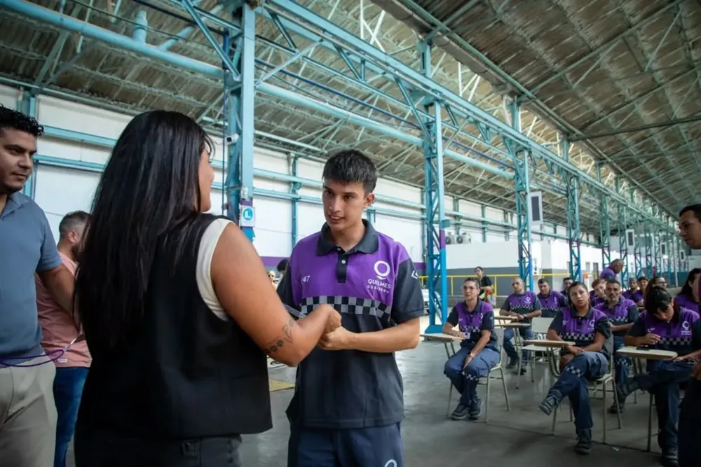 EL MUNICIPIO ENTREGÓ CREDENCIALES A INSPECTORES DE TRÁNSITO Y DE VÍA PÚBLICA DE LA AGENCIA DE ORDENAMIENTO URBANO Y VIAL 2