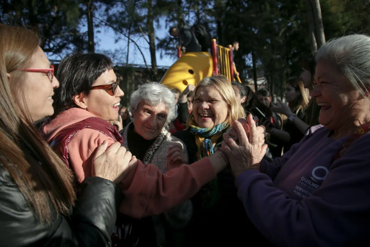 7dc26998-120d-49b0-8056-2b41b2c16185