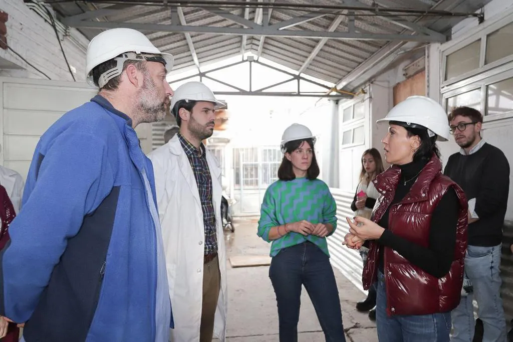 MAYRA RECORRIÓ LA OBRA DE AMPLIACIÓN DE LA GUARDIA DEL HOSPITAL OLLER EN SAN FRANCISCO SOLANO 1