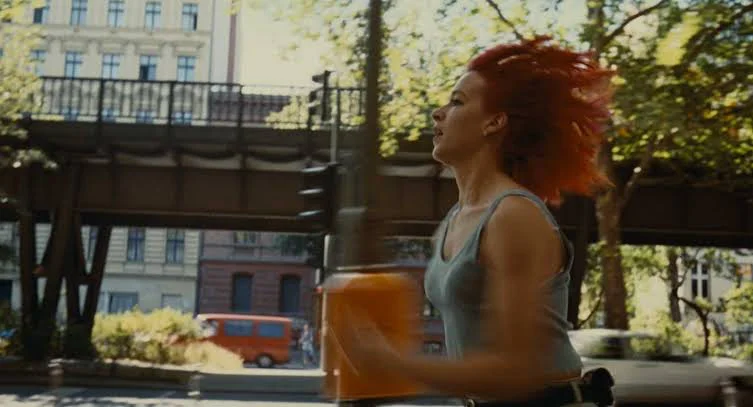 CINE. CORRE, LOLA, CORRE. 4-9-26