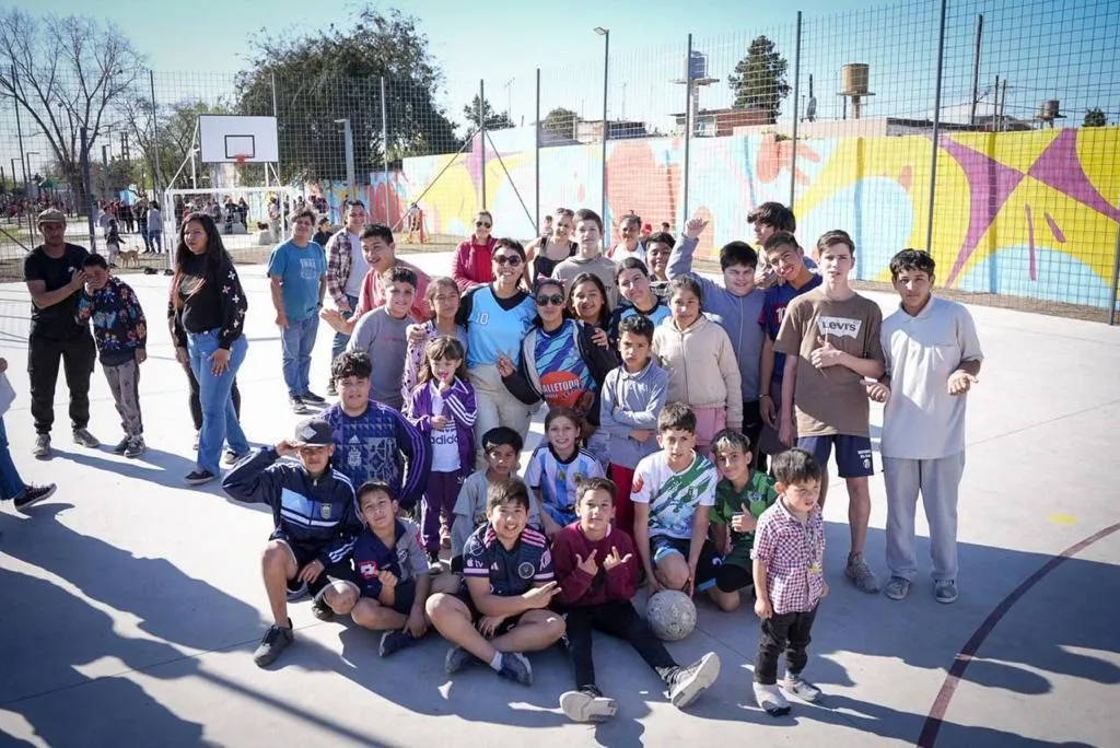 MAYRA INAUGURÓ UN NUEVO ESPACIO VERDE EN EZPELETA OESTE 5