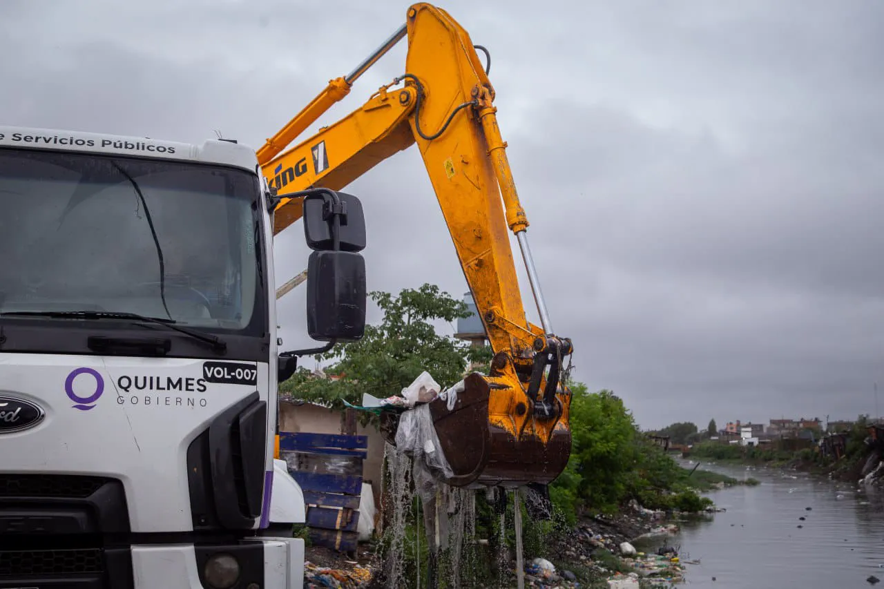 INTENSO OPERATIVO DE LIMPIEZA INTEGRAL EN QUILMES OESTE, BERNAL OESTE Y SAN FRANCISCO SOLANO (3)