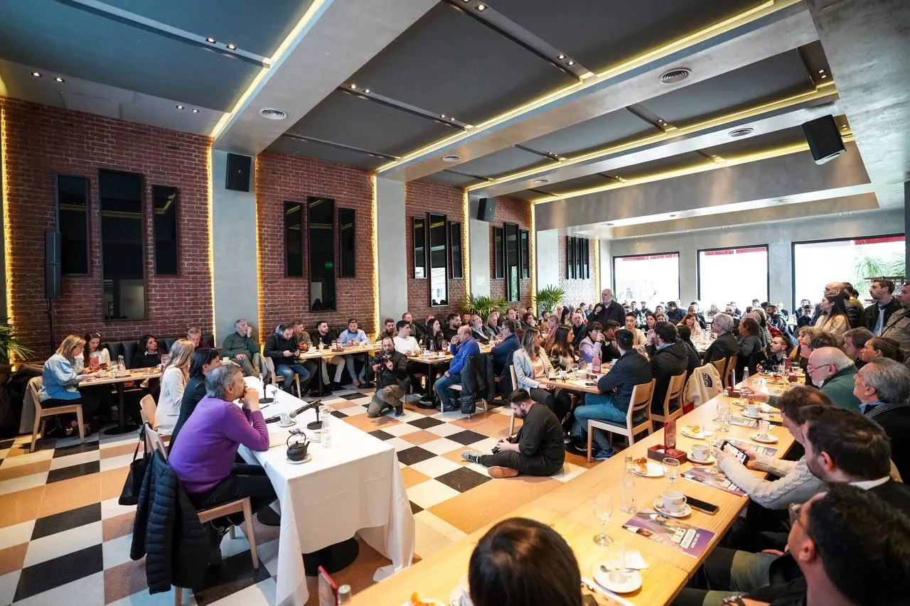 548b8b13-c218-43f6-9789-73686ded3133