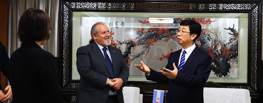 Alfredo-en-China-1017-x-400