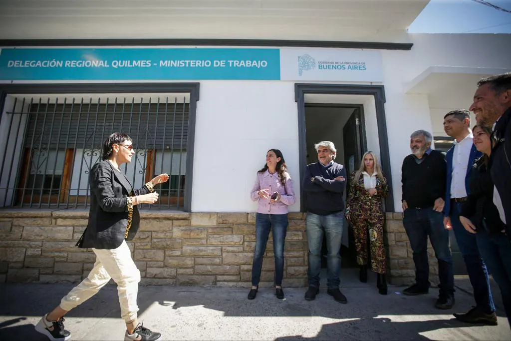 MAYRA Y EL MINISTRO CORREA RECORRIERON LA RENOVADA DELEGACIÓN LOCAL DEL MINISTERIO DE TRABAJO BONAERENSE 1