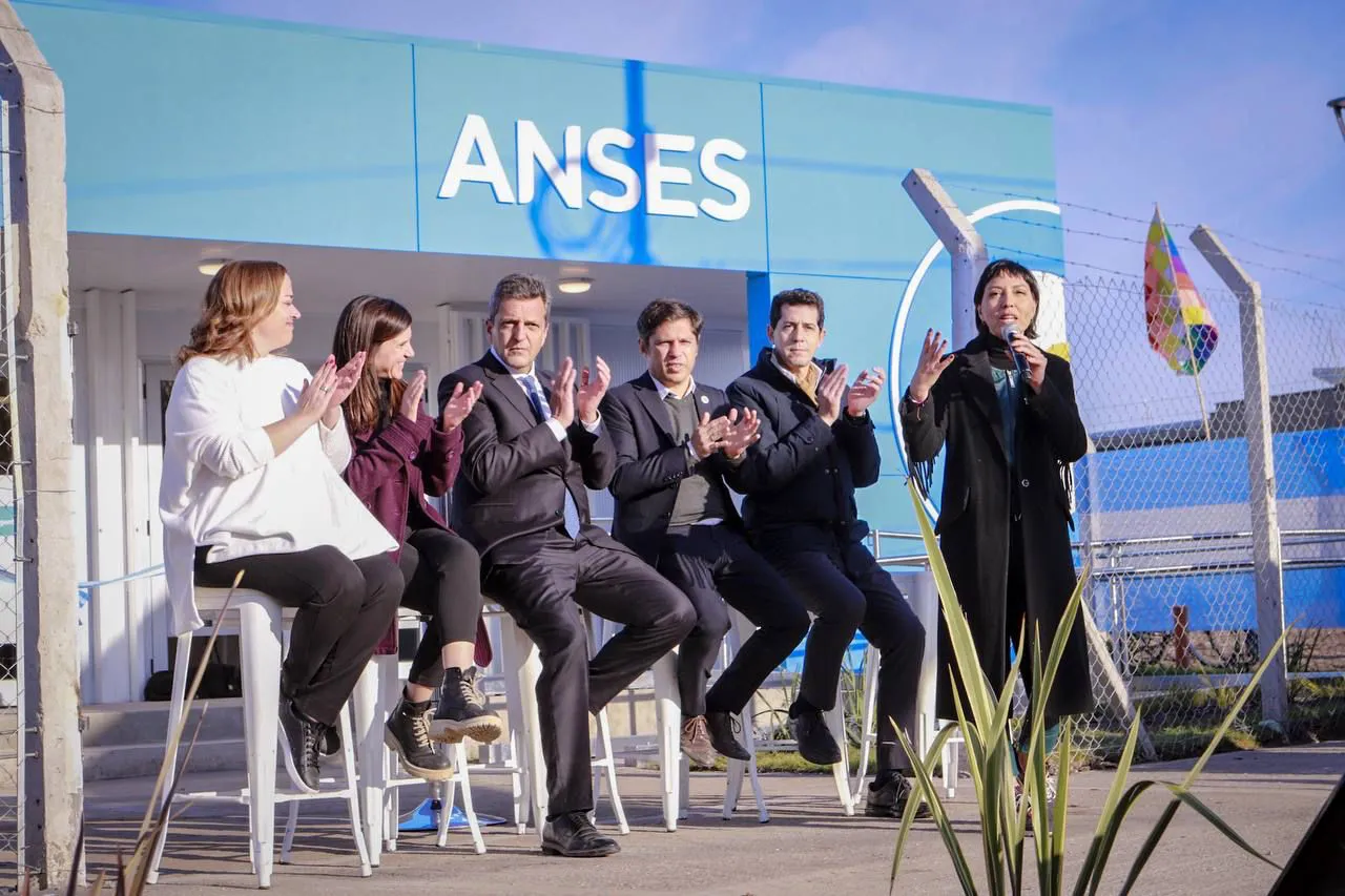 e2c6ba57-cec0-4995-8bb2-ce1a04266502