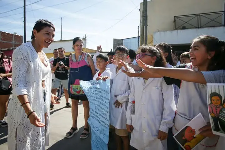 MAYRA ENCABEZÓ EL HOMENAJE A VICENTA ORREGO, QUILMEÑA ASESINADA DURANTE LA ÚLTIMA DICTADURA CÍVICO-MILITAR (4)