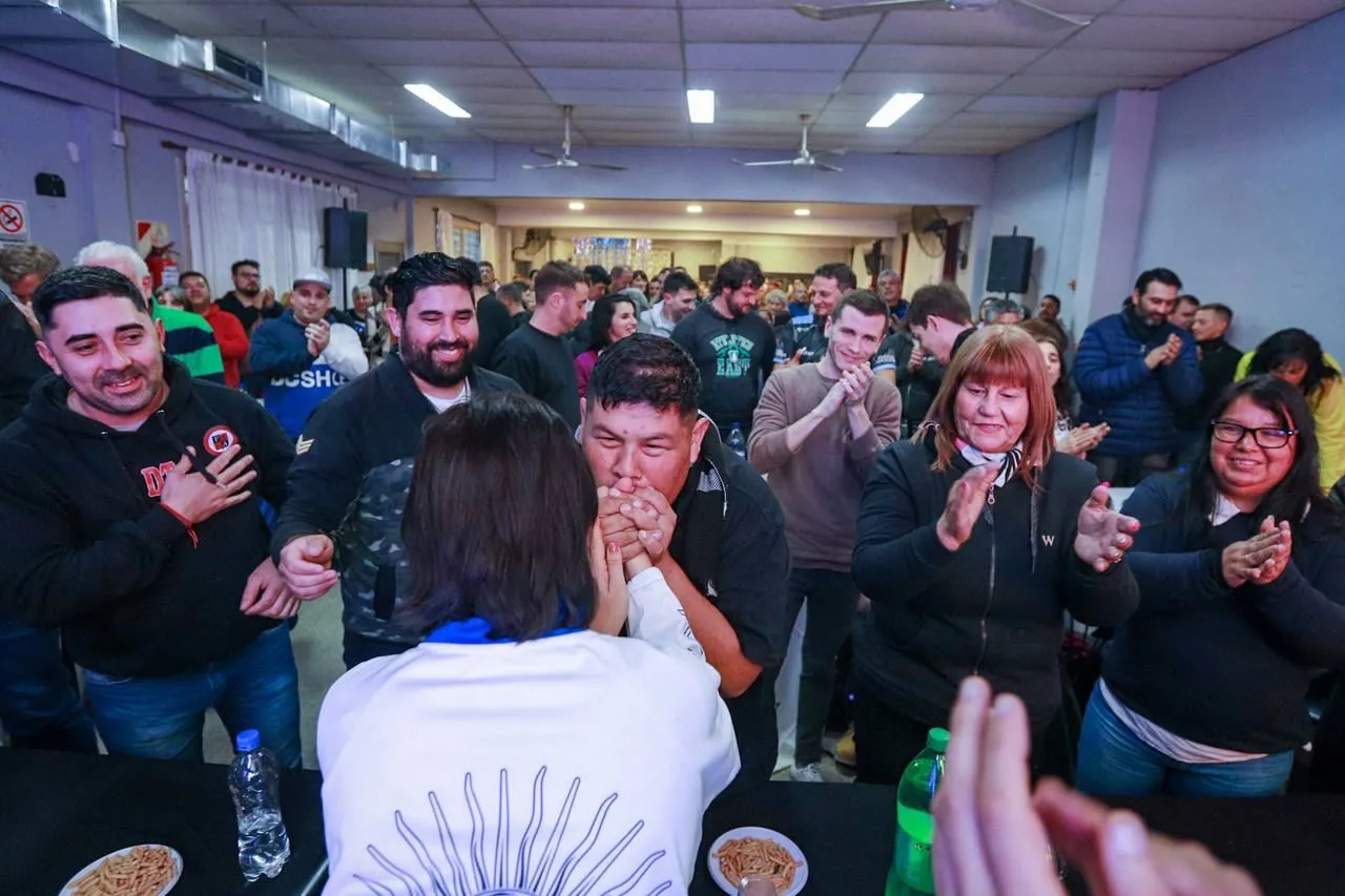 e26e6b1c-ff5a-4186-ac3c-fc7d605a7c2b