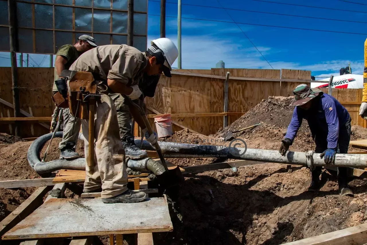 CONSTRUCCIÓN DE VIVIENDAS EN EL BARRIO FRATASSI 2