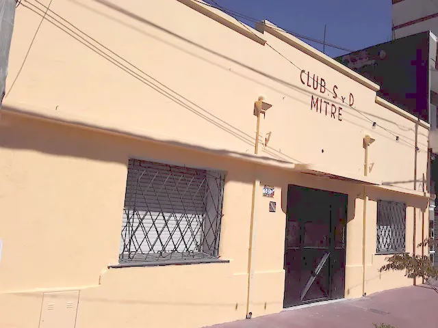 CLUB MITRE. FOTO FRENTE NUEVO