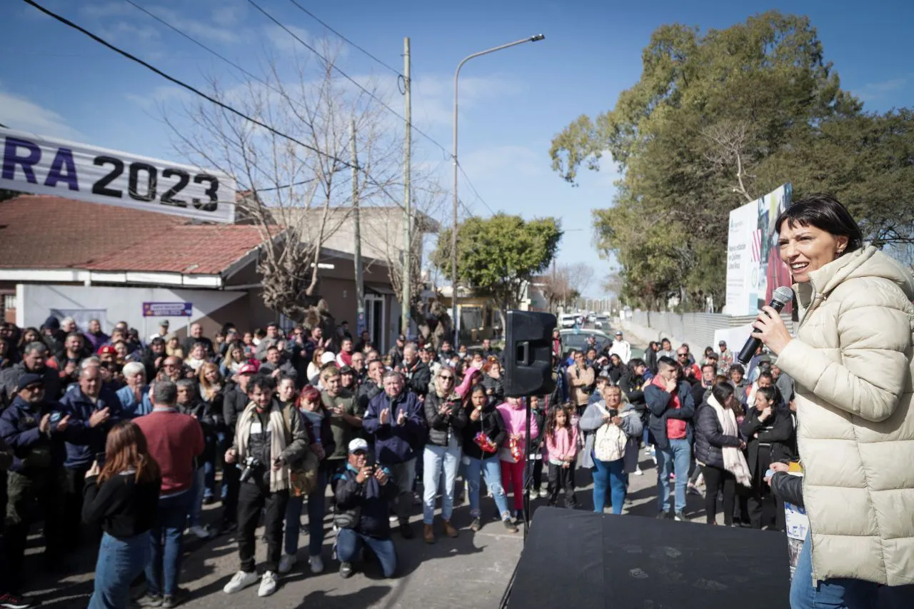 6d7cefe5-227c-4b82-b53e-e9f253cf893d