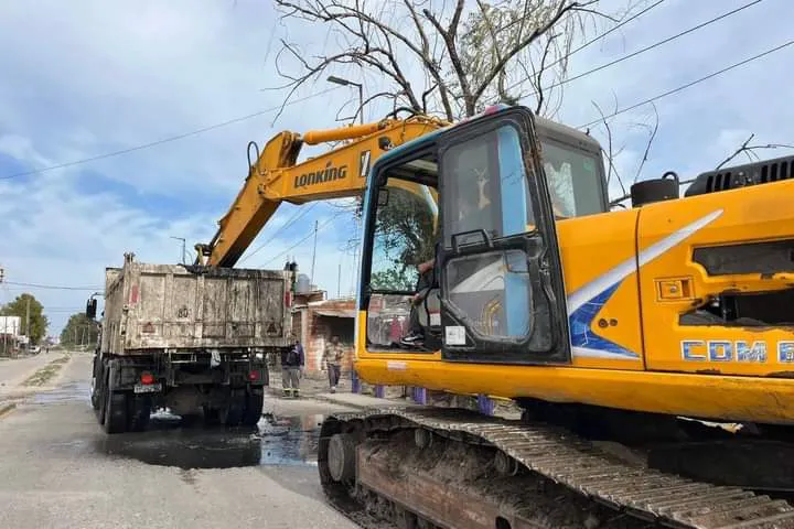 EL MUNICIPIO INTENSIFICÓ LAS TAREAS PREVENTIVAS DE DESOBSTRUCCIÓN Y LIMPIEZA EN DISTINTOS PUNTOS DEL DISTRITO (5)