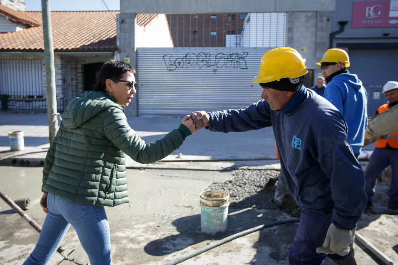 9ee5fd80-4422-462d-9fb4-fb1a595ff991