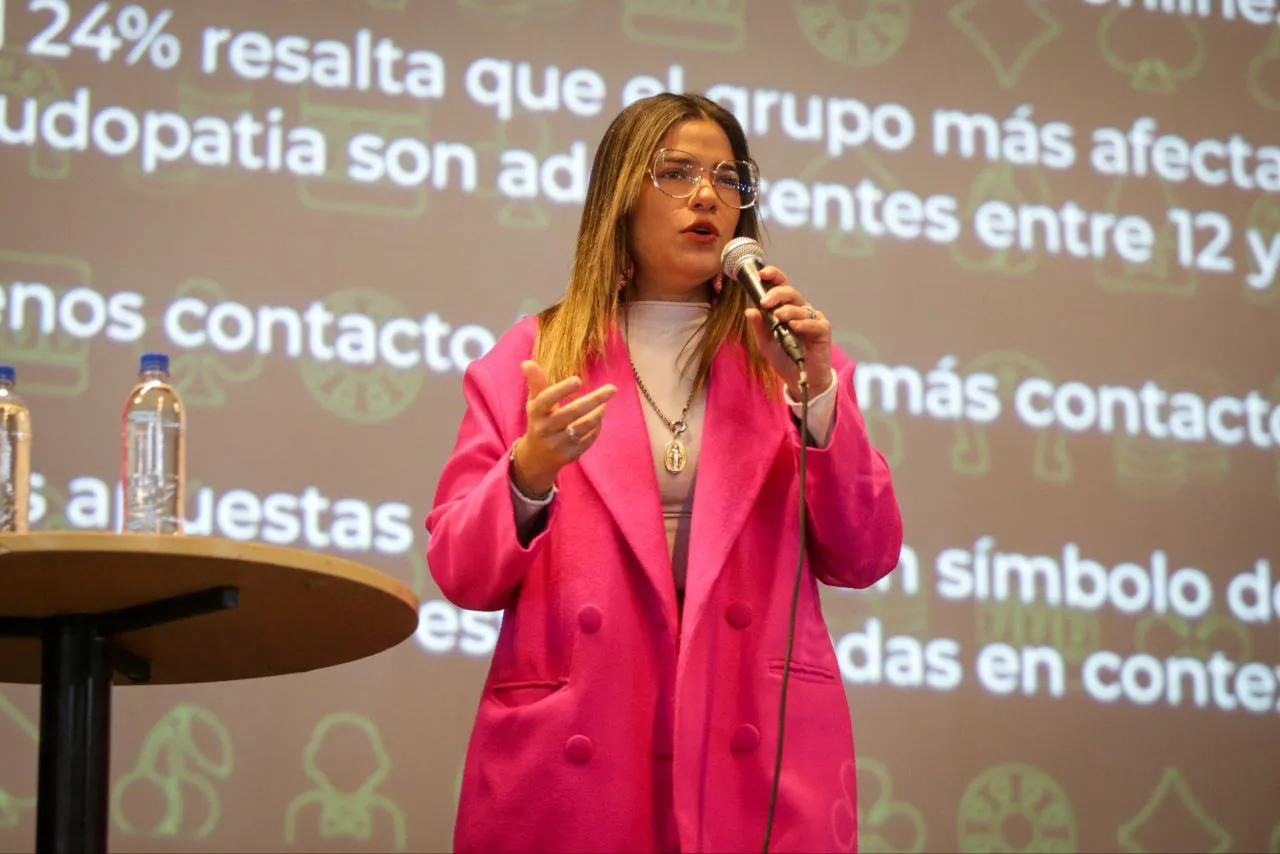 DIRECTIVOS Y DOCENTES QUILMEÑOS DESTACARON LA INICIATIVA DEL GOBIERNO MUNICIPAL “NO TE GANES UN PROBLEMA” (3)